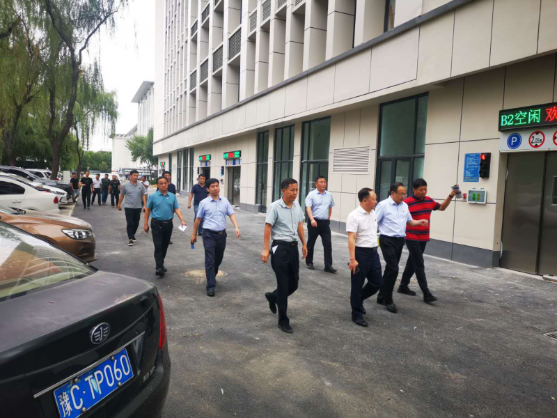 洛陽市委常委、市政府黨組成員魏建平 督導(dǎo)調(diào)研我市城市停車場重點項目建設(shè)工作